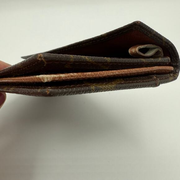 Louis Vuitton Monogram Bifold Wallet - Made in France - Vintage - Picture 10 of 14